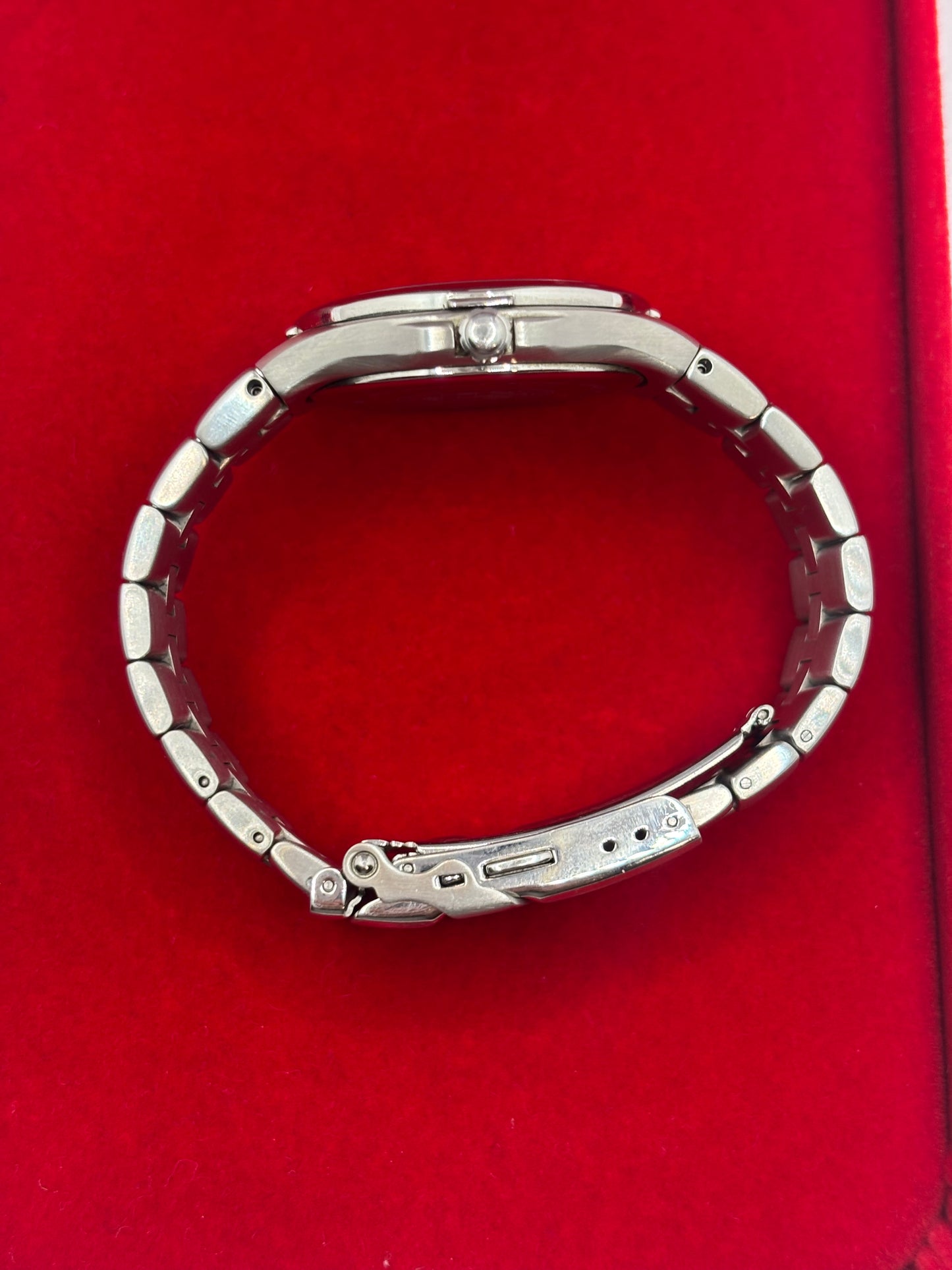 Citizen Eco-Drive E110 36mm Solar Date Watch – Silver Tone