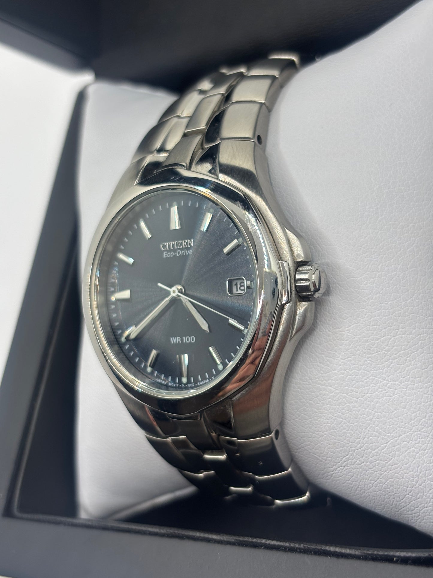 Citizen Eco-Drive E110 36mm Solar Date Watch – Silver Tone