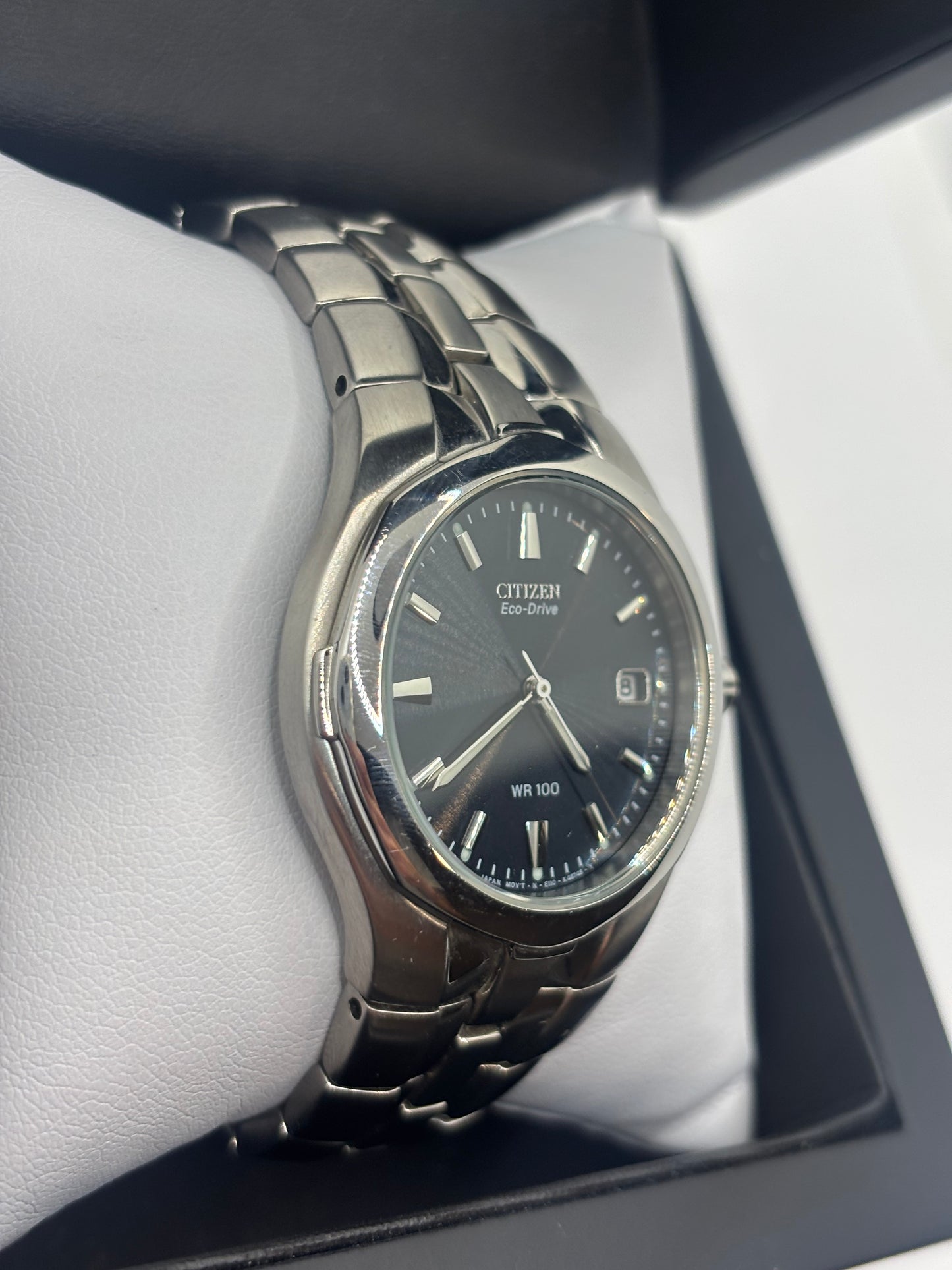 Citizen Eco-Drive E110 36mm Solar Date Watch – Silver Tone