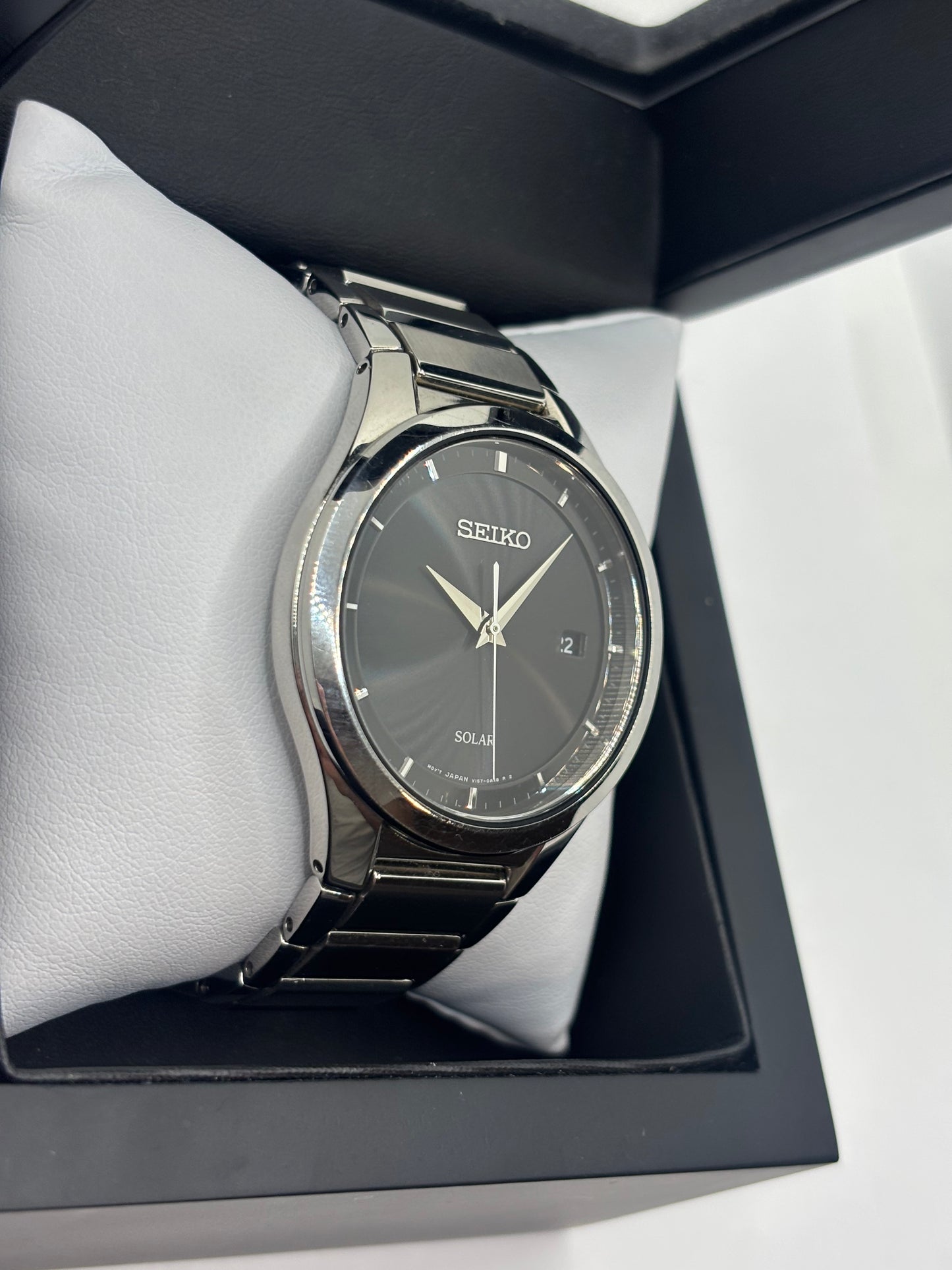 Seiko SNE241 Men’s Solar Quartz Watch Black Dial 37mm Stainless