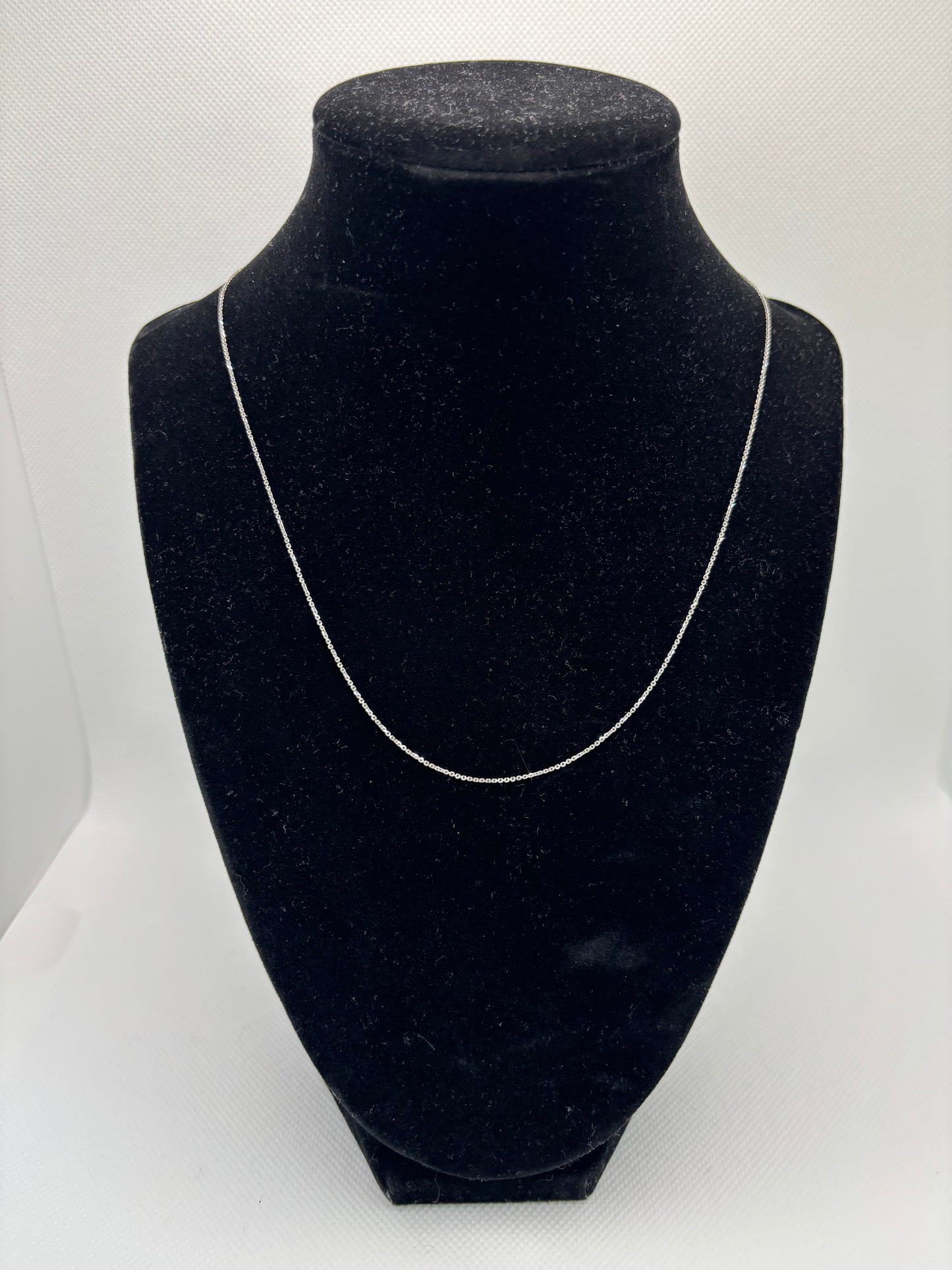 14k White gold chain necklace