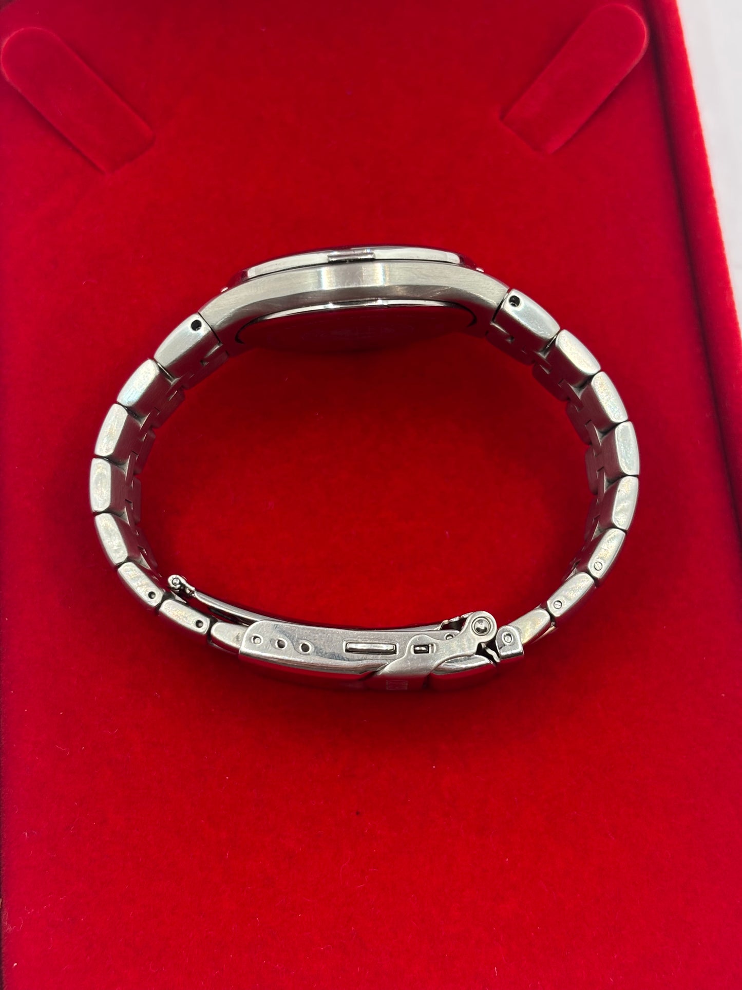 Citizen Eco-Drive E110 36mm Solar Date Watch – Silver Tone